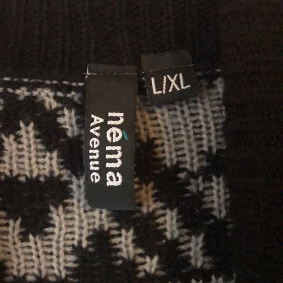 Size L/XL black and gray Aztec print cardigan - Picture 2 of 3